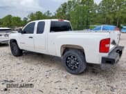 ✅ 2010 Chevrolet Silverado 1500 LT • VIN: 1GCSCSEA4AZ230831 • Lot: 60855475. Wystawiony na Copart z przebiegiem 268 610 mil. Bezpłatny archiwum sprzedaży aukcyjnych z USA i szczegółowy raport historii pojazdu na DreamBid. Zdjęcie 2.