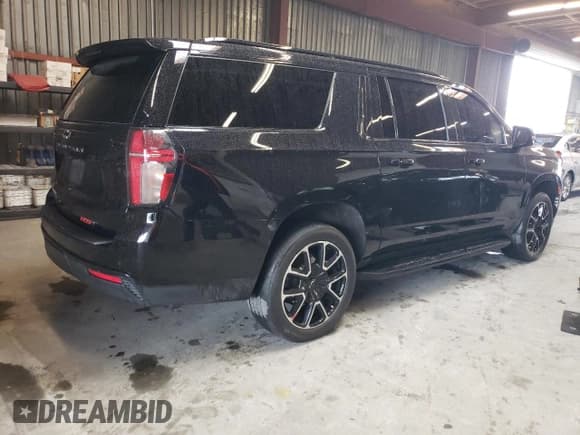 ✅ 2023 Chevrolet Suburban RST • VIN: 1GNSCEKD0PR190408 • Lot: 47892105. Wystawiony na Copart z przebiegiem 73 200 mil. Bezpłatny archiwum sprzedaży aukcyjnych z USA i szczegółowy raport historii pojazdu na DreamBid. Zdjęcie 3.
