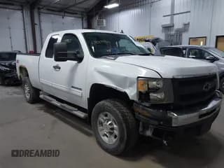 ✅ 2010 Chevrolet Silverado 2500HD LT • VIN: 1GC5KXBG0AZ239984 • Лот: 41689960. Опубликован ранее на IAAI с пробегом 190 724 миль. Бесплатный доступ к архиву аукционных продаж из США и подробный отчёт об истории автомобиля на DreamBid. Изображение 1.