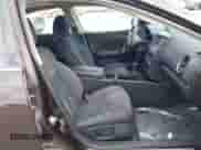 2012 Nissan Maxima S z VIN 1N4AA5AP5CC830766, wystawiony jako IAAI lot #42196124 z przebiegiem 222 928 mil mil oraz . Historia ofert i sprzedaży dostępna na DreamBid. Obrazek 5.