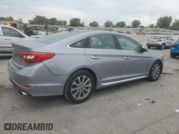 ✅ 2016 Hyundai Sonata Sport • VIN: 5NPE34AF5GH288215 • Лот: 82332465. Опубликован ранее на Copart с пробегом 69 545 миль. Бесплатный доступ к архиву аукционных продаж из США и подробный отчёт об истории автомобиля на DreamBid. Изображение 3.