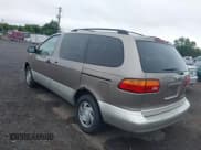 ✅ 1998 Toyota Sienna LE • VIN: 4T3ZF13C5WU046459 • Lot: 43052907. Listed on IAAI with 144,270 mi. Free auction sales archive from the USA and detailed vehicle history report at DreamBid. Image 3.