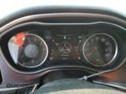 ✅ 2019 Dodge Challenger SXT • VIN: 2C3CDZAG3KH611192 • Lot: 64849844. Wystawiony na Copart z przebiegiem 57 231 mil. Bezpłatny archiwum sprzedaży aukcyjnych z USA i szczegółowy raport historii pojazdu na DreamBid. Zdjęcie 9.