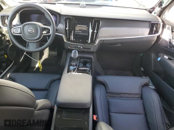 ✅ 2024 Volvo S90 Recharge Plug-In Hybrid Ultimate • VIN: LVYH60AF9RP401077 • Лот: 80315544. Опубликован ранее на Copart с пробегом 248 миль. Бесплатный доступ к архиву аукционных продаж из США и подробный отчёт об истории автомобиля на DreamBid. Изображение 8.