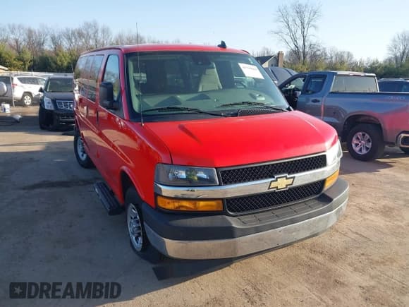 ✅ 2020 Chevrolet Express Cargo • VIN: 1GCZGGFG5L1188853 • Lot: 41790969. Listed on IAAI with 104,599 mi. Free auction sales archive from the USA and detailed vehicle history report at DreamBid. Image 1.