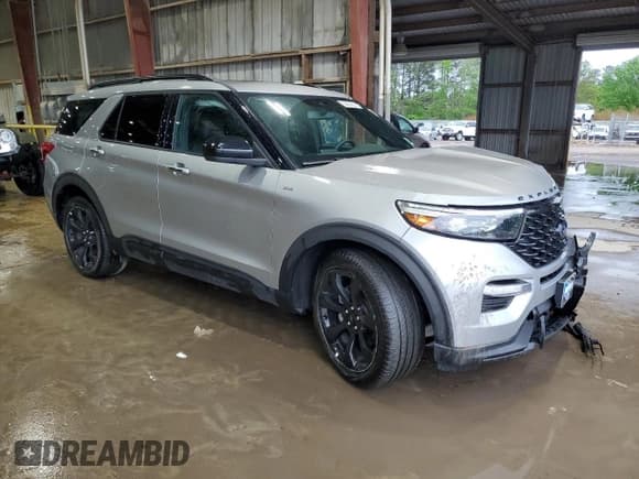 ✅ 2023 Ford Explorer ST-Line • VIN: 1FMSK7KH2PGC03208 • Lot: 50994355. Wystawiony na Copart z przebiegiem 13 962 mil. Bezpłatny archiwum sprzedaży aukcyjnych z USA i szczegółowy raport historii pojazdu na DreamBid. Zdjęcie 4.