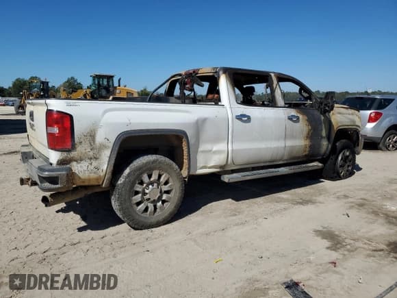 ✅ 2018 GMC Sierra 2500HD • VIN: 1GT12REY6JF155796 • Лот: 86639795. Опубликован ранее на Copart с пробегом Не указан. Бесплатный доступ к архиву аукционных продаж из США и подробный отчёт об истории автомобиля на DreamBid. Изображение 3.