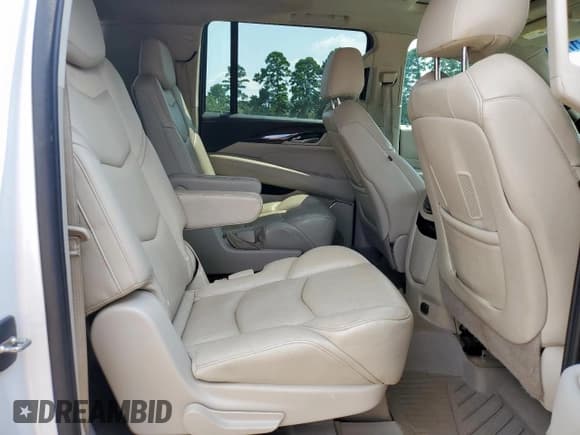 ✅ 2019 Cadillac Escalade ESV Premium Luxury • VIN: 1GYS3JKJ1KR211695 • Лот: 67971725. Опубликован ранее на Copart с пробегом 110 315 миль. Бесплатный доступ к архиву аукционных продаж из США и подробный отчёт об истории автомобиля на DreamBid. Изображение 11.