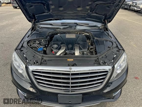 ✅ 2017 Mercedes-Benz S 550 • VIN: WDDUG8CB7HA329699 • Лот: 93785935. Опубликован ранее на Copart с пробегом 139 925 миль. Бесплатный доступ к архиву аукционных продаж из США и подробный отчёт об истории автомобиля на DreamBid. Изображение 8.