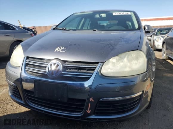 ✅ 2009 Volkswagen Jetta Wolfsburg Edition • VIN: 3VWRJ71K29M006337 • Лот: 75929264. Опубликован ранее на Copart с пробегом 139 401 миль. Бесплатный доступ к архиву аукционных продаж из США и подробный отчёт об истории автомобиля на DreamBid. Изображение 5.