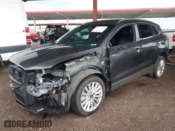 ✅ 2019 Lincoln MKC Standard • VIN: 5LMCJ1C91KUL06753 • Lot: 43321618. Listed on IAAI with 83,307 mi. Free auction sales archive from the USA and detailed vehicle history report at DreamBid. Image 2.
