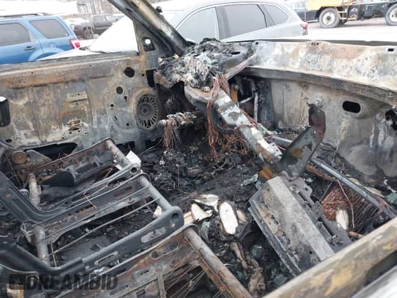 2001 Dodge 1500 with VIN 1B7HC16Y31S310453, listed as a IAAI auction lot 41767410 with Not provided miles and . Bid and sale history available at DreamBid. Image 5.