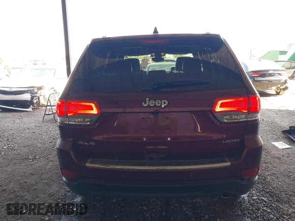 ✅ 2018 Jeep Grand Cherokee Limited • VIN: 1C4RJFBG1JC446594 • Lot: 43449012. Wystawiony na IAAI z przebiegiem 96 827 mil. Bezpłatny archiwum sprzedaży aukcyjnych z USA i szczegółowy raport historii pojazdu na DreamBid. Zdjęcie 17.