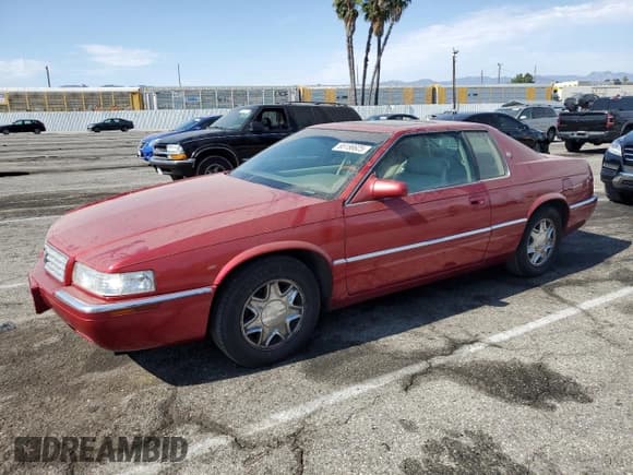 ✅ 2000 Cadillac Eldorado • VIN: 1G6EL12Y2YU151886 • Lot: 65156625. Wystawiony na Copart z przebiegiem 81 430 mil. Bezpłatny archiwum sprzedaży aukcyjnych z USA i szczegółowy raport historii pojazdu na DreamBid. Zdjęcie 1.