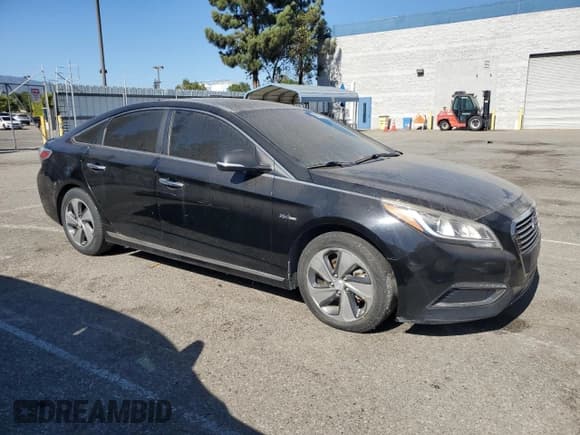 ✅ 2016 Hyundai Sonata • VIN: KMHE14L24GA021568 • Лот: 66530895. Опубликован ранее на Copart с пробегом Не указан. Бесплатный доступ к архиву аукционных продаж из США и подробный отчёт об истории автомобиля на DreamBid. Изображение 4.