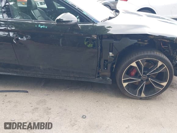 ✅ 2024 Audi S5 Sportback Premium Plus • VIN: WAUC4CF5XRA070955 • Лот: 42384934. Опубликован ранее на IAAI с пробегом 35 178 миль. Бесплатный доступ к архиву аукционных продаж из США и подробный отчёт об истории автомобиля на DreamBid. Изображение 17.