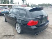 ✅ 2009 BMW 3 Series 328i xDrive • VIN: WBAUU335X9A540197 • Lot: 42552176. Wystawiony na IAAI z przebiegiem 189 121 mil. Bezpłatny archiwum sprzedaży aukcyjnych z USA i szczegółowy raport historii pojazdu na DreamBid. Zdjęcie 3.