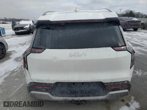 ✅ 2024 Kia EV9 Land • VIN: KNDADFS59R6026823 • Lot: 46117995. Wystawiony na Copart z przebiegiem 2 585 mil. Bezpłatny archiwum sprzedaży aukcyjnych z USA i szczegółowy raport historii pojazdu na DreamBid. Zdjęcie 6.