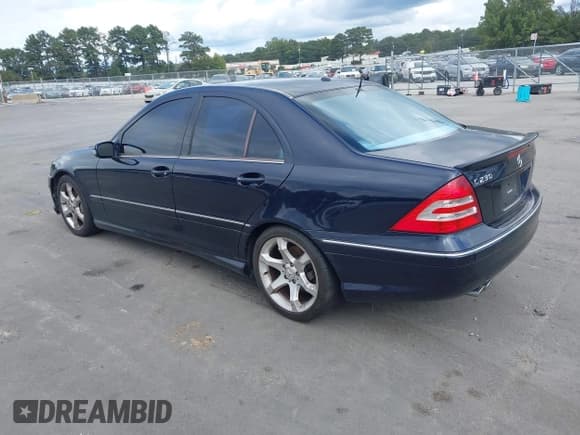 ✅ 2007 Mercedes-Benz C 230 Sport • VIN: WDBRF52H07F921534 • Lot: 43333016. Listed on IAAI with 197,359 mi. Free auction sales archive from the USA and detailed vehicle history report at DreamBid. Image 3.