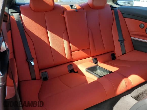 ✅ 2014 BMW 4 Series 435i xDrive • VIN: WBA3R5C56EF784659 • Lot: 81348315. Wystawiony na Copart z przebiegiem 102 776 mil. Bezpłatny archiwum sprzedaży aukcyjnych z USA i szczegółowy raport historii pojazdu na DreamBid. Zdjęcie 10.