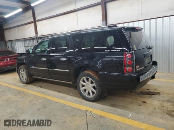 ✅ 2012 GMC Yukon XL Denali • VIN: 1GKS2MEF8CR217386 • Lot: 90392865. Wystawiony na Copart z przebiegiem 146 783 mil. Bezpłatny archiwum sprzedaży aukcyjnych z USA i szczegółowy raport historii pojazdu na DreamBid. Zdjęcie 2.