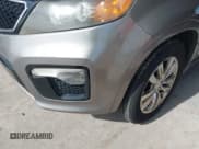 ✅ 2011 Kia Sorento SX • VIN: 5XYKW4A23BG135324 • Lot: 43900649. Listed on IAAI with 276,749 mi. Free auction sales archive from the USA and detailed vehicle history report at DreamBid. Image 6.