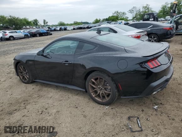 ✅ 2024 Ford Mustang GT • VIN: 1FA6P8CF7R5406934 • Lot: 54772764. Wystawiony na Copart z przebiegiem 4 570 mil. Bezpłatny archiwum sprzedaży aukcyjnych z USA i szczegółowy raport historii pojazdu na DreamBid. Zdjęcie 2.