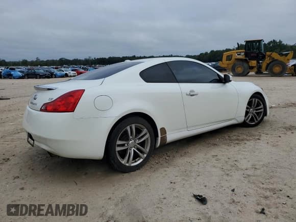 ✅ 2008 Infiniti G37 Journey • VIN: JNKCV64E18M130749 • Lot: 81529135. Listed on Copart with 191,989 mi. Free auction sales archive from the USA and detailed vehicle history report at DreamBid. Image 3.