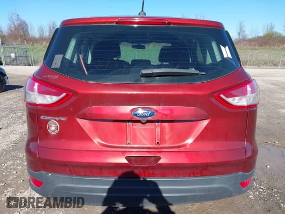 ✅ 2014 Ford Escape S • VIN: 1FMCU0F71EUC57184 • Lot: 43532410. Listed on IAAI with 138,596 mi. Free auction sales archive from the USA and detailed vehicle history report at DreamBid. Image 17.
