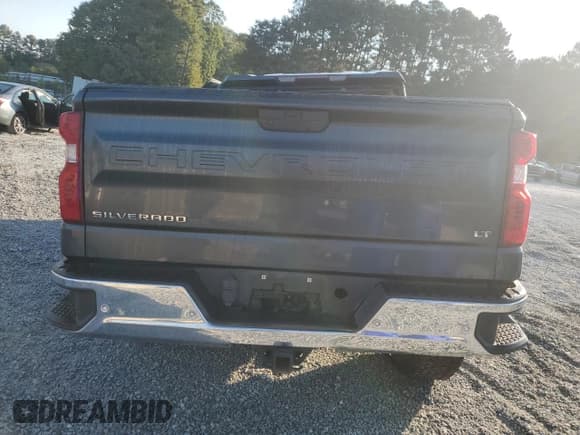 ✅ 2021 Chevrolet Silverado 1500 LT • VIN: 1GCUYDED4MZ293982 • Lot: 80180955. Wystawiony na Copart z przebiegiem Nie podano. Bezpłatny archiwum sprzedaży aukcyjnych z USA i szczegółowy raport historii pojazdu na DreamBid. Zdjęcie 6.