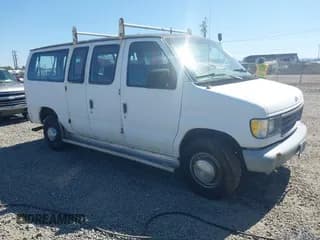 ✅ 1993 Ford Econoline Cargo • VIN: 1FBHE31H5PHB98746 • Lot: 42778463. Wystawiony na IAAI z przebiegiem 118 922 mil. Bezpłatny archiwum sprzedaży aukcyjnych z USA i szczegółowy raport historii pojazdu na DreamBid. Zdjęcie 1.