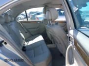 ✅ 2007 Mercedes-Benz C 230 Sport • VIN: WDBRF52H97A936689 • Lot: 42519824. Wystawiony na IAAI z przebiegiem 200 866 mil. Bezpłatny archiwum sprzedaży aukcyjnych z USA i szczegółowy raport historii pojazdu na DreamBid. Zdjęcie 8.