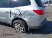 ✅ 2012 Chevrolet Traverse 2LT • VIN: 1GNKRJED3CJ406201 • Лот: 43148515. Опубликован ранее на IAAI с пробегом 163 522 миль. Бесплатный доступ к архиву аукционных продаж из США и подробный отчёт об истории автомобиля на DreamBid. Изображение 6.