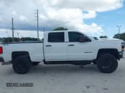 ✅ 2017 Chevrolet Silverado 2500HD Work Truck • VIN: 1GC1KUEY2HF229468 • Lot: 42615385. Wystawiony na IAAI z przebiegiem 88 472 mil. Bezpłatny archiwum sprzedaży aukcyjnych z USA i szczegółowy raport historii pojazdu na DreamBid. Zdjęcie 13.