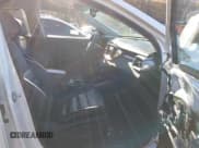 ✅ 2017 Kia Sorento EX • VIN: 5XYPHDA55HG305430 • Lot: 43434371. Wystawiony na IAAI z przebiegiem 133 923 mil. Bezpłatny archiwum sprzedaży aukcyjnych z USA i szczegółowy raport historii pojazdu na DreamBid. Zdjęcie 5.