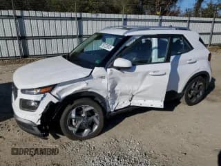 ✅ 2022 Hyundai Venue SEL • VIN: KMHRC8A3XNU158962 • Lot: 50723935. Listed on Copart with 13,770 mi. Free auction sales archive from the USA and detailed vehicle history report at DreamBid. Image 1.