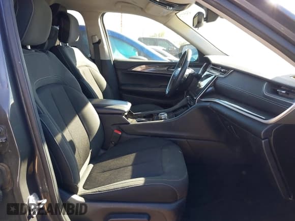 ✅ 2021 Jeep Grand Cherokee Altitude • VIN: 1C4RJJAG4M8160685 • Lot: 43459729. Listed on IAAI with 120,641 mi. Free auction sales archive from the USA and detailed vehicle history report at DreamBid. Image 5.