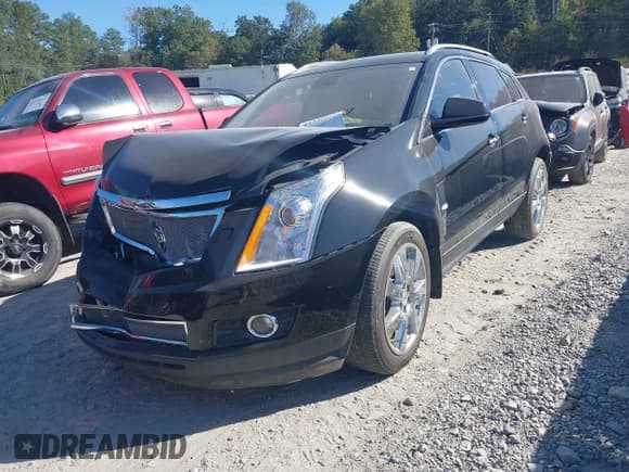 ✅ 2012 Cadillac SRX Premium Collection • VIN: 3GYFNCE34CS511833 • Lot: 43339091. Wystawiony na IAAI z przebiegiem 172 706 mil. Bezpłatny archiwum sprzedaży aukcyjnych z USA i szczegółowy raport historii pojazdu na DreamBid. Zdjęcie 17.