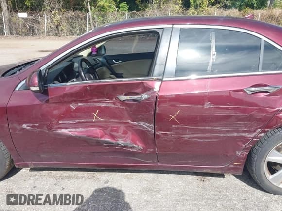 ✅ 2012 Acura TSX • VIN: JH4CU2F43CC020137 • Lot: 43208889. Listed on IAAI with 331,541 mi. Free auction sales archive from the USA and detailed vehicle history report at DreamBid. Image 14.