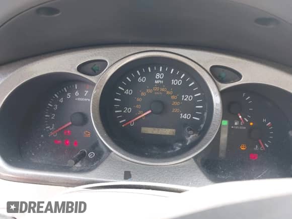 2001 Toyota Highlander с VIN JTEGD21A110013701, выставлен на аукционе IAAI как лот 42605538 с пробегом 233 014 миль миль и . История ставок и продаж доступна на DreamBid. Изображение 7.