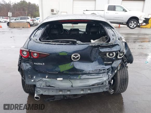 ✅ 2025 Mazda 3 S Preferred • VIN: JM1BPALM9S1778514 • Lot: 43833366. Listed on IAAI with 8,025 mi. Free auction sales archive from the USA and detailed vehicle history report at DreamBid. Image 6.