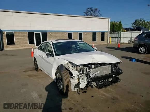 2024 Hyundai Elantra Limited with VIN KMHLP4DG3RU826883, listed as a Copart auction lot 80244515 with 7,591 mi miles and Salvage title. Bid and sale history available at DreamBid. Image 13.