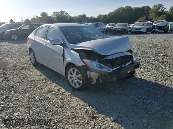 ✅ 2014 Hyundai Accent GLS • VIN: KMHCU4AEXEU664823 • Лот: 75818194. Опубликован ранее на Copart с пробегом 113 297 миль. Бесплатный доступ к архиву аукционных продаж из США и подробный отчёт об истории автомобиля на DreamBid. Изображение 11.