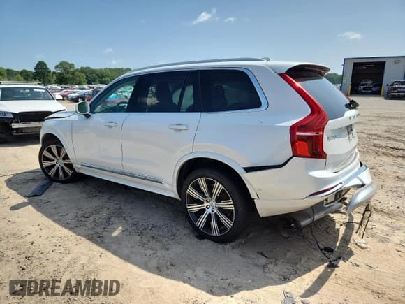 ✅ 2022 Volvo XC90 Inscription • VIN: YV4A22PL2N1823473 • Lot: 61167815. Listed on Copart with 69,200 mi. Free auction sales archive from the USA and detailed vehicle history report at DreamBid. Image 2.