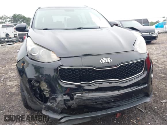 ✅ 2017 Kia Sportage EX • VIN: KNDPN3AC0H7075861 • Lot: 42343034. Wystawiony na IAAI z przebiegiem 35 316 mil. Bezpłatny archiwum sprzedaży aukcyjnych z USA i szczegółowy raport historii pojazdu na DreamBid. Zdjęcie 6.