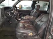 ✅ 2006 Chevrolet Silverado 2500HD LT3 • VIN: 1GCHK23DX6F190130 • Лот: 82350845. Опубликован ранее на Copart с пробегом Не указан. Бесплатный доступ к архиву аукционных продаж из США и подробный отчёт об истории автомобиля на DreamBid. Изображение 7.