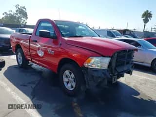 2016 Ram 1500 Express z VIN 3C6JR6AG4GG267793, wystawiony jako IAAI lot #41865881 z przebiegiem 94 670 mil mil oraz . Historia ofert i sprzedaży dostępna na DreamBid. Obrazek 1.