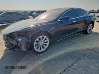 ✅ 2017 Tesla Model S 60 • VIN: 5YJSA1E11HF181538 • Lot: 72053625. Listed on Copart with 112,946 mi. Free auction sales archive from the USA and detailed vehicle history report at DreamBid. Image 1.