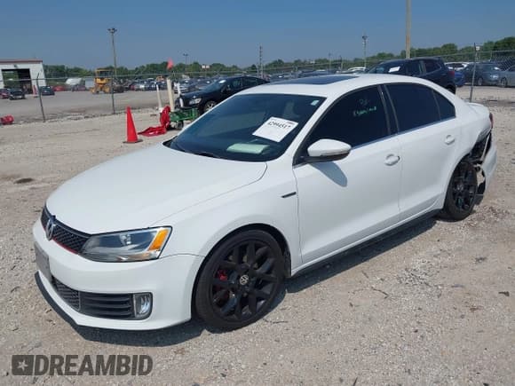 ✅ 2014 Volkswagen Jetta GLI • VIN: 3VW4T7AJ4EM301820 • Lot: 42994517. Listed on IAAI with 78,527 mi. Free auction sales archive from the USA and detailed vehicle history report at DreamBid. Image 2.