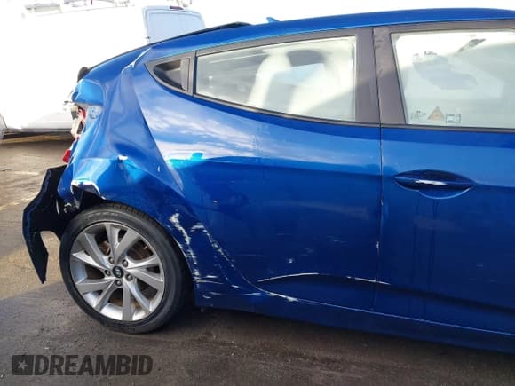 ✅ 2016 Hyundai Veloster • VIN: KMHTC6AD8GU257544 • Lot: 41429095. Wystawiony na IAAI z przebiegiem 108 741 mil. Bezpłatny archiwum sprzedaży aukcyjnych z USA i szczegółowy raport historii pojazdu na DreamBid. Zdjęcie 17.